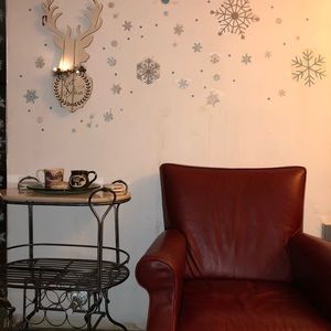 Meet your Posher, Cynthia